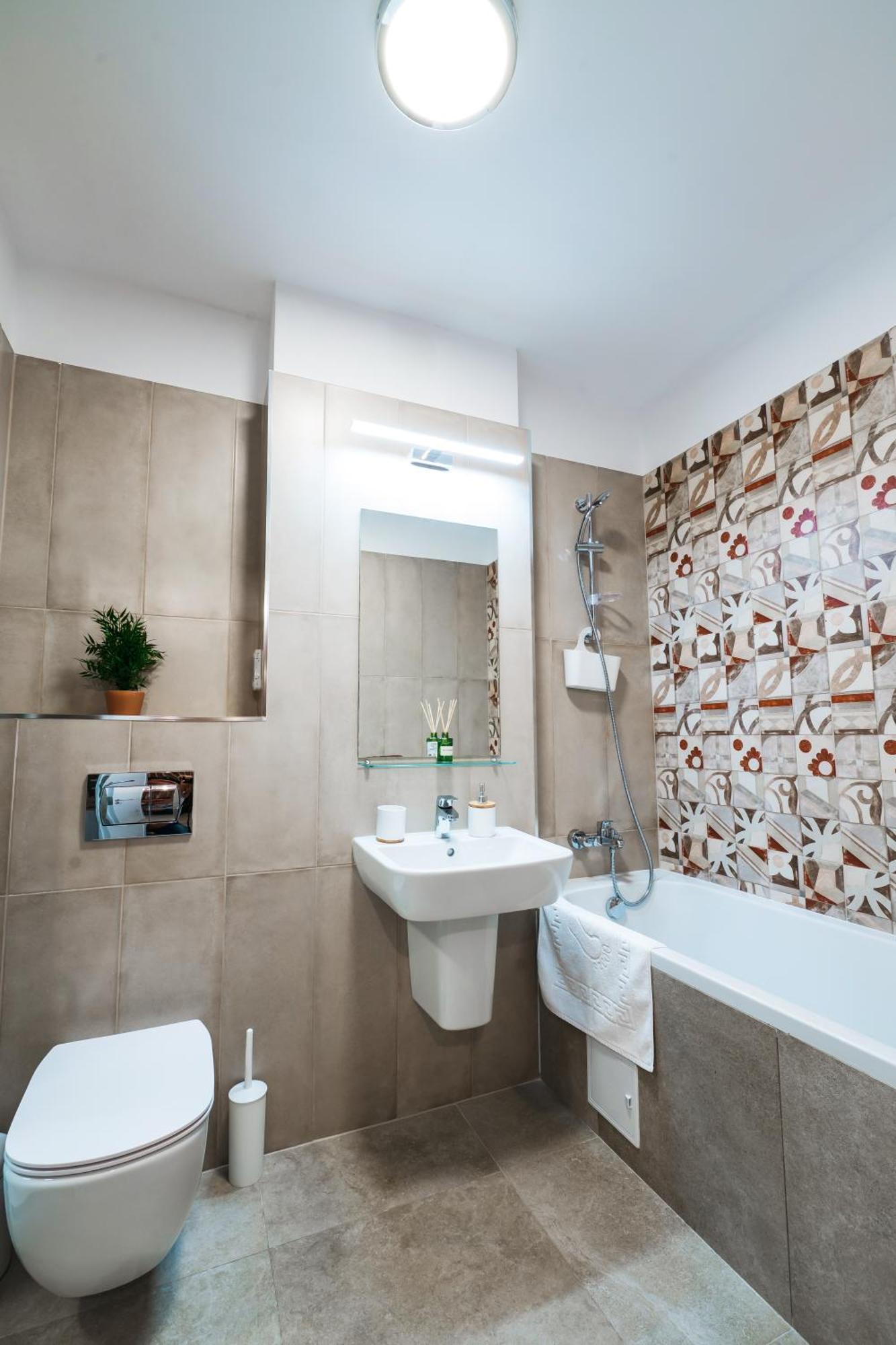 Evra Royal- Free Private Parking Apartment